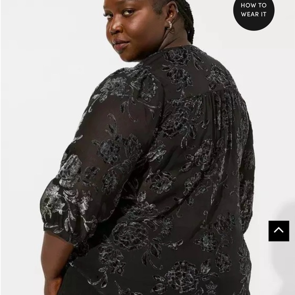 Harper Velvet Burnout Pullover 3/4 Sleeve Blouse - Picture 3 of 4